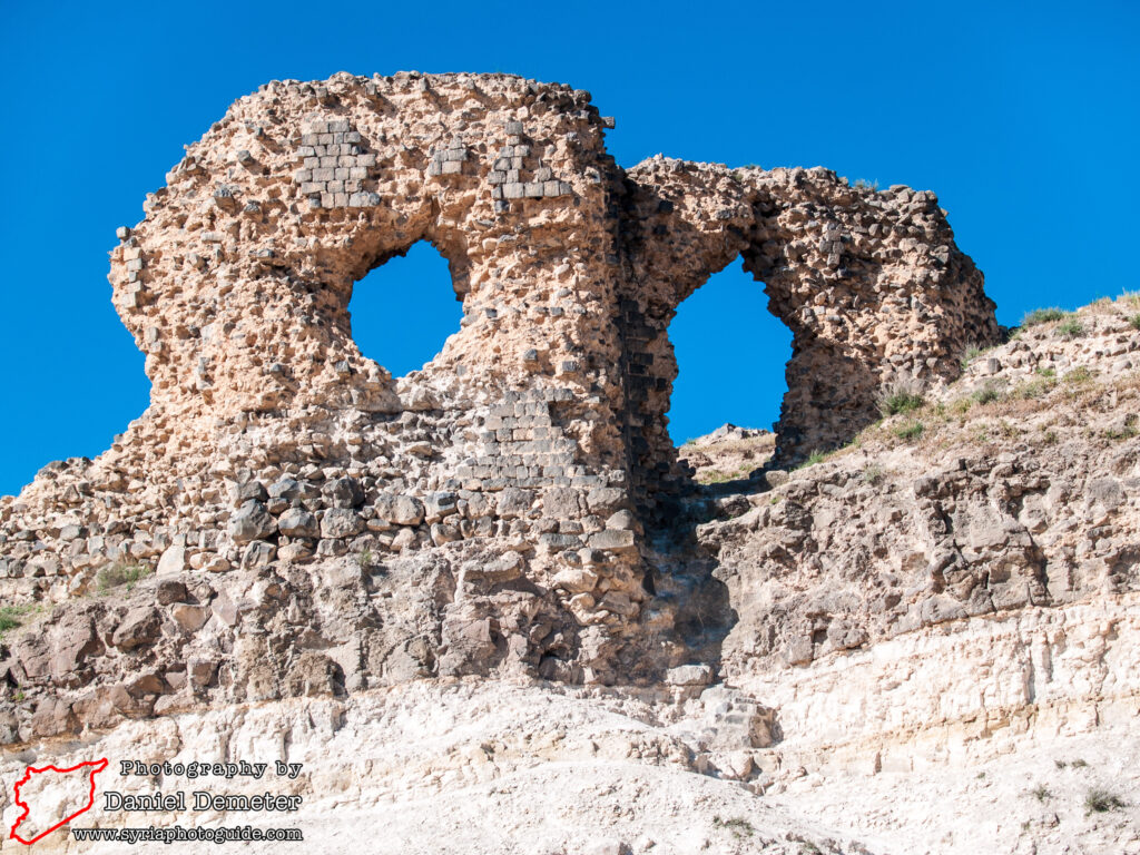 Qalaat al-Shamamis (قلعة الشماميس)