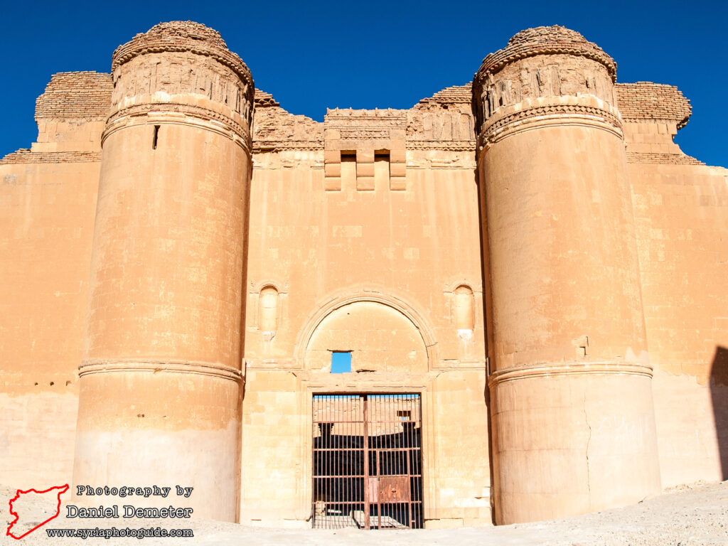 Qasr al-Heir al-Sharqi (قصر الحير الشرقي)