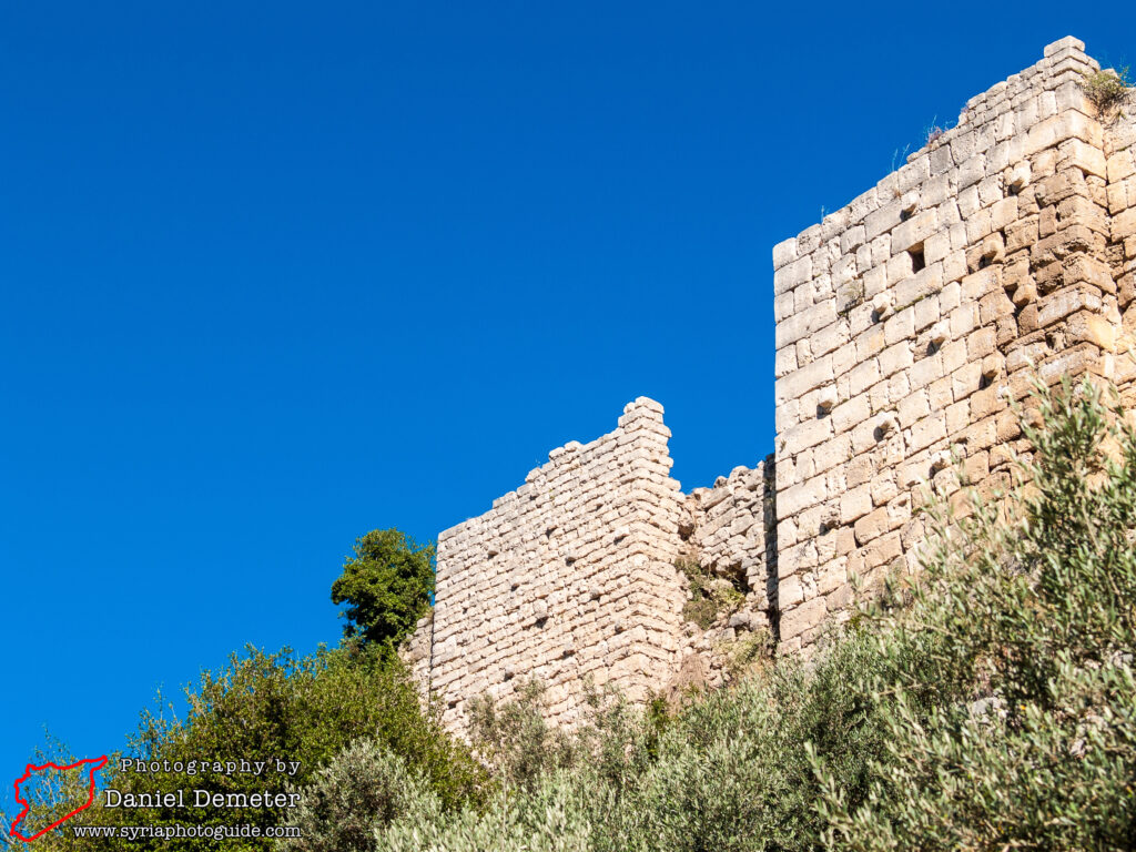 Qalaat al-Maniqeh (قلعة المنيقة)
