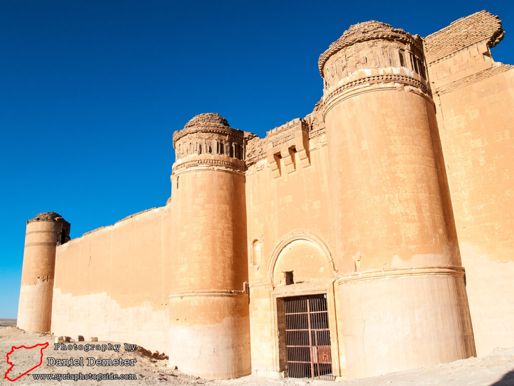 Qasr al-Heir al-Sharqi (قصر الحير الشرقي)