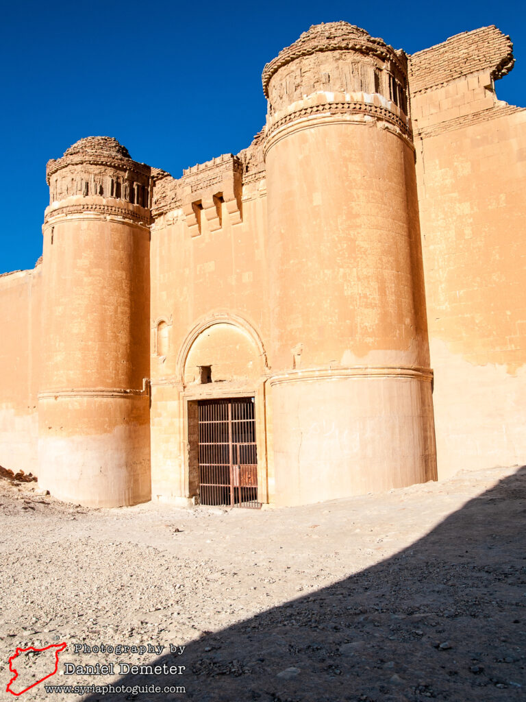 Qasr al-Heir al-Sharqi (قصر الحير الشرقي)