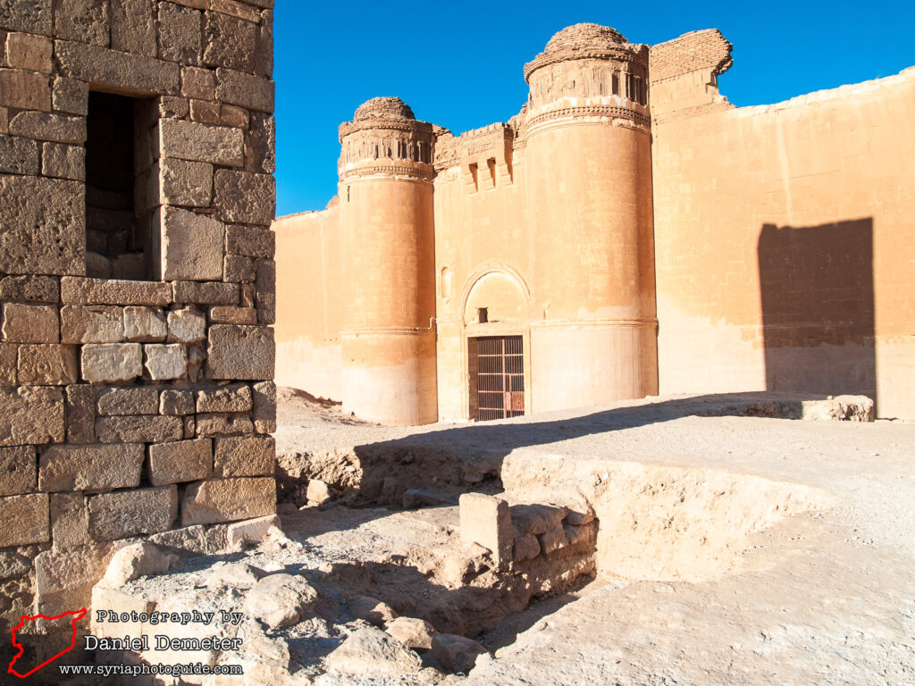 Qasr al-Heir al-Sharqi (قصر الحير الشرقي)