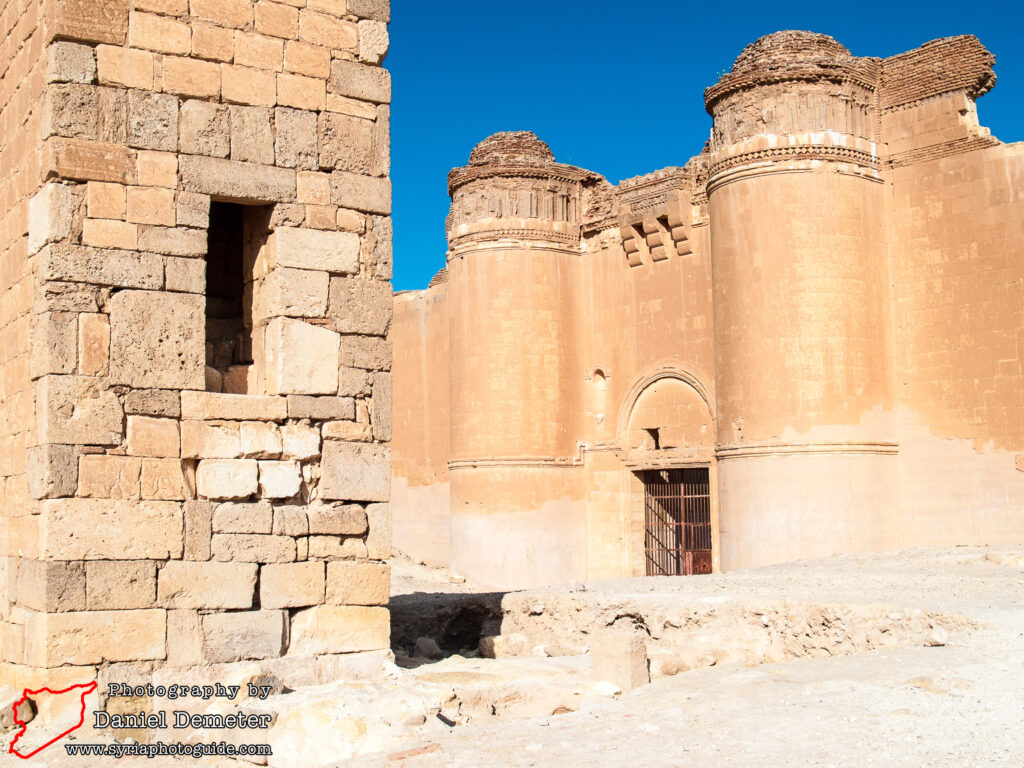 Qasr al-Heir al-Sharqi (قصر الحير الشرقي)