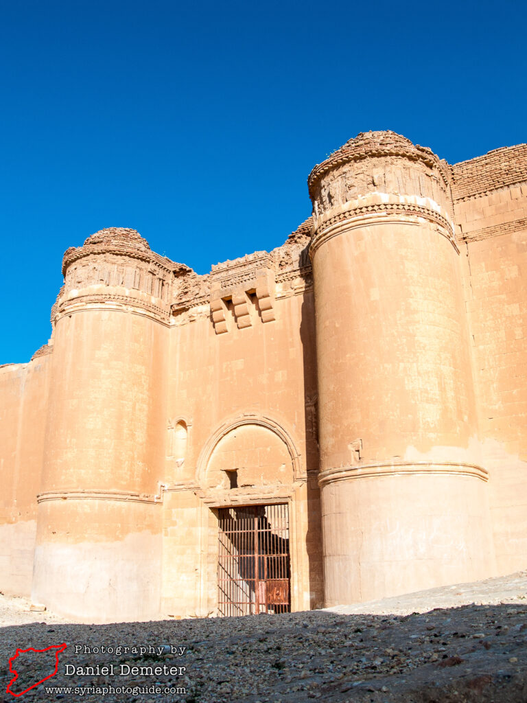 Qasr al-Heir al-Sharqi (قصر الحير الشرقي)