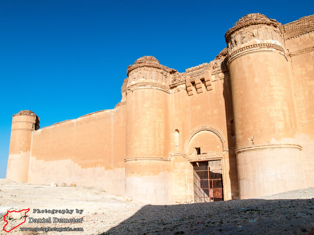 Qasr al-Heir al-Sharqi (قصر الحير الشرقي)