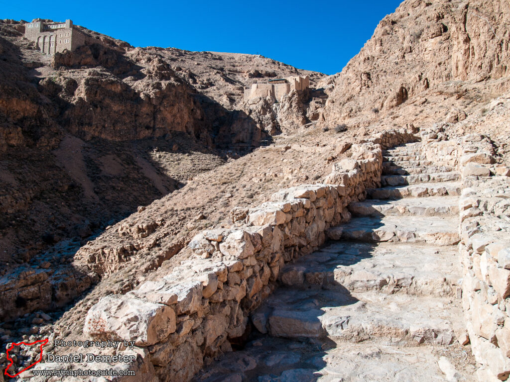 Deir Mar Musa (دير مار موسى)