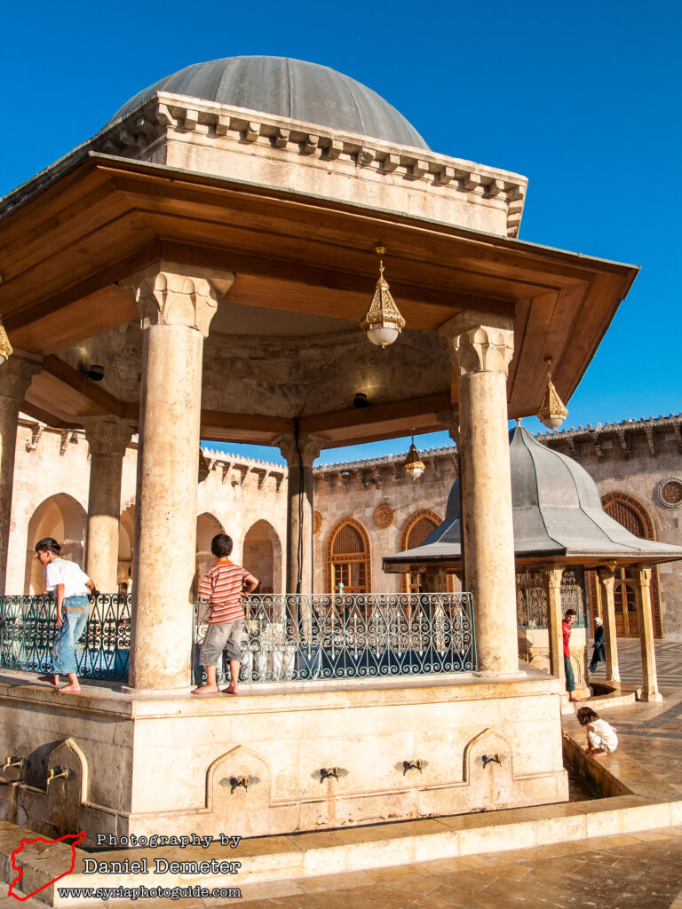 Aleppo - Great Mosque (حلب - جامع الكبير‎)